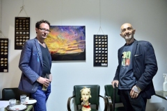 Snek-na-prkne-vystava-v-kavarne-Lucerna-1